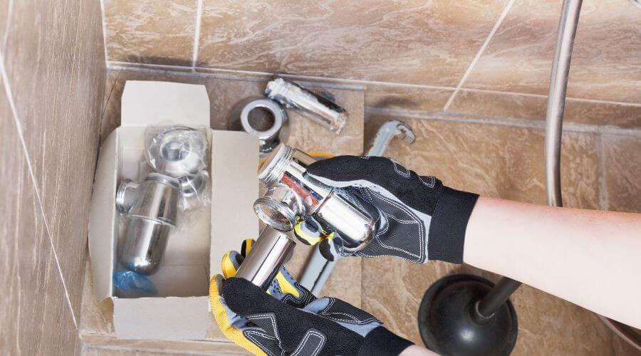 Professional gutter cleaning in Bartlett, IL